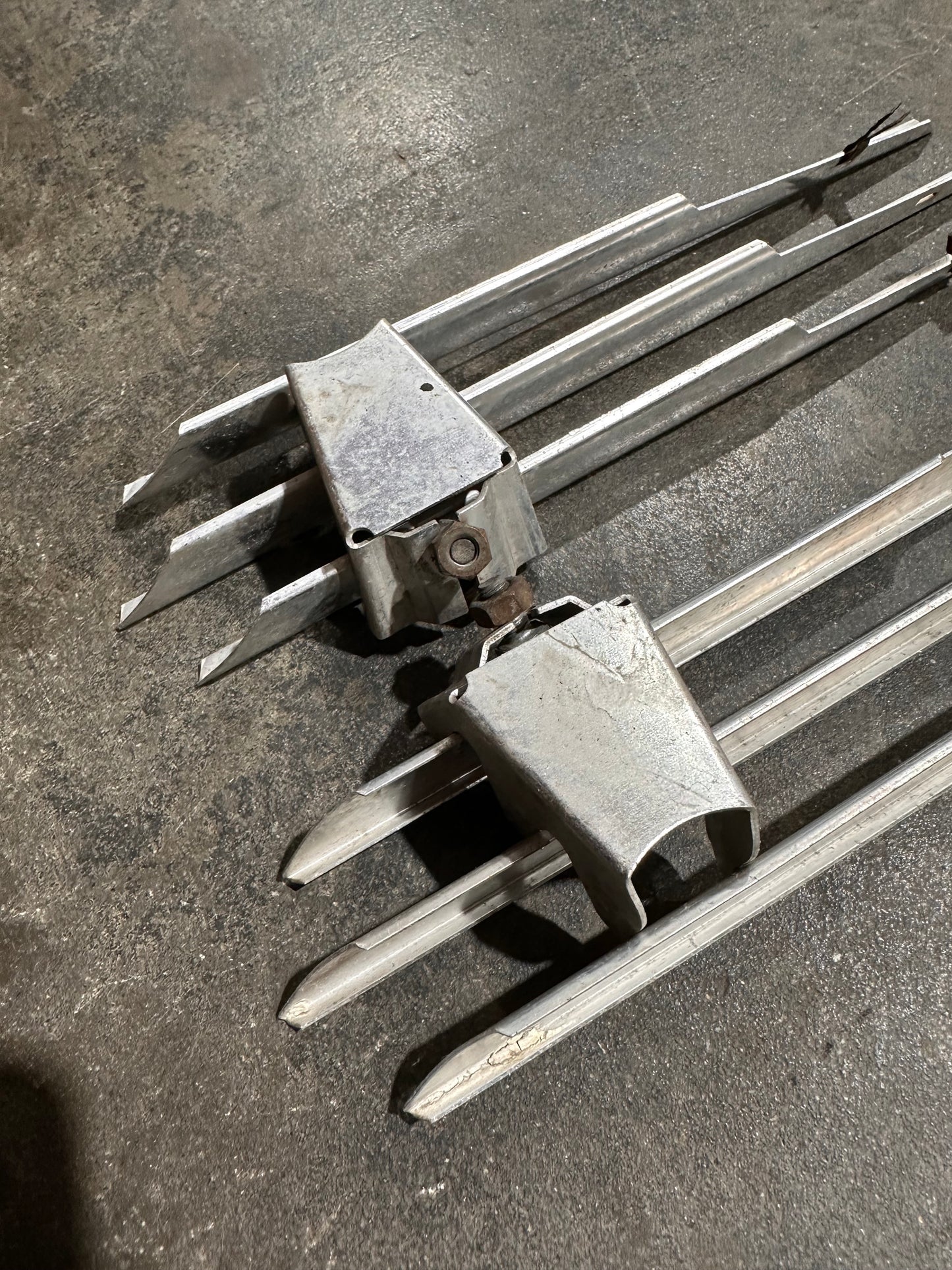 356 Lower Horn Grille (Pair)