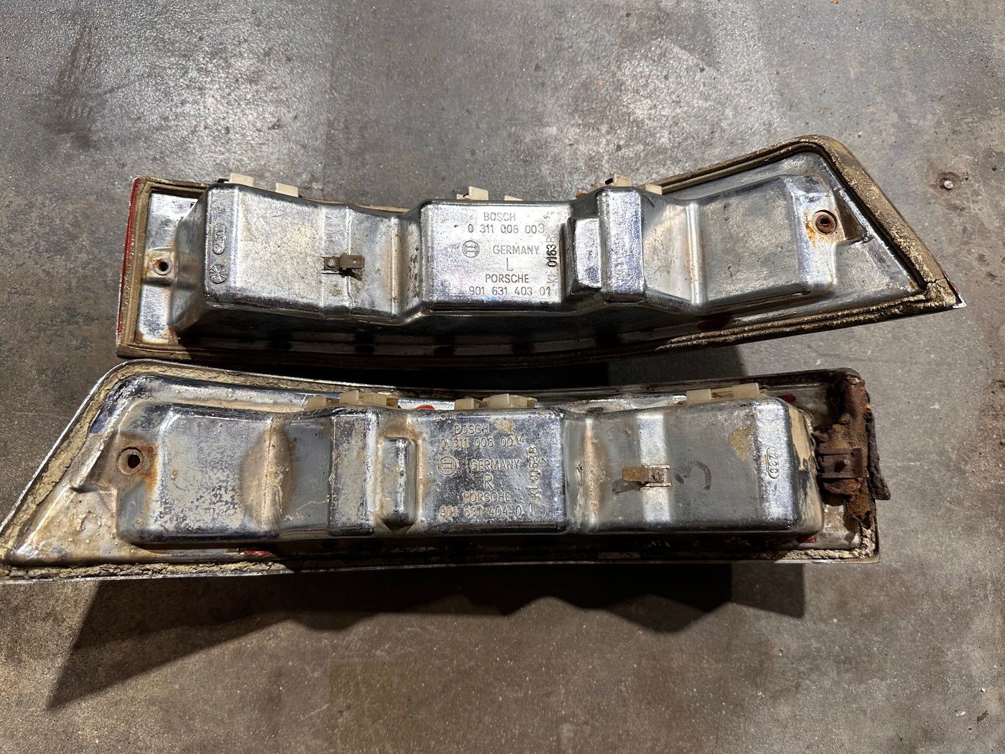911/912 65-68 SWB Rear Tail Light Assemblies