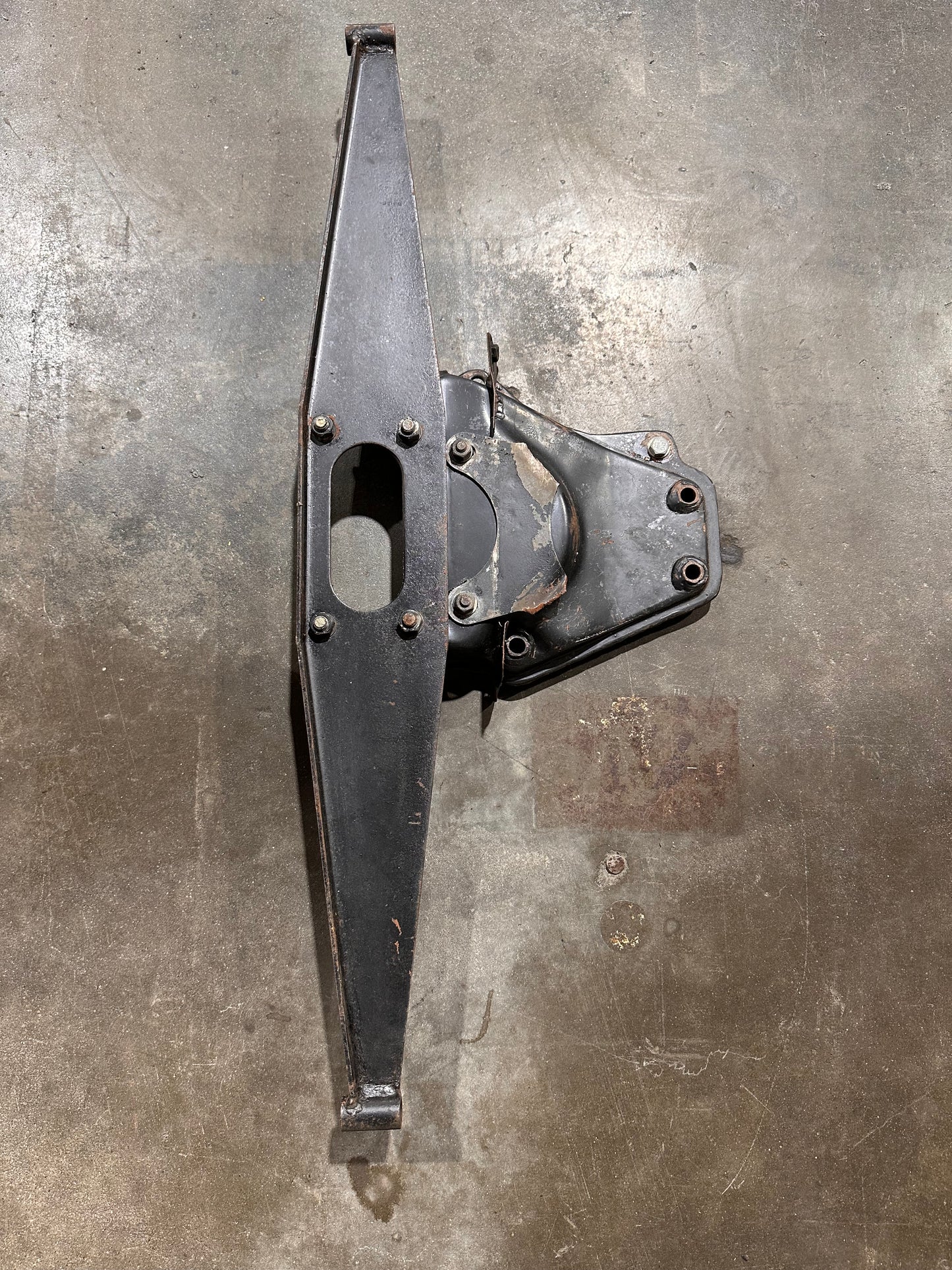 911 / 930 Engine Suspension Mounting Bracket