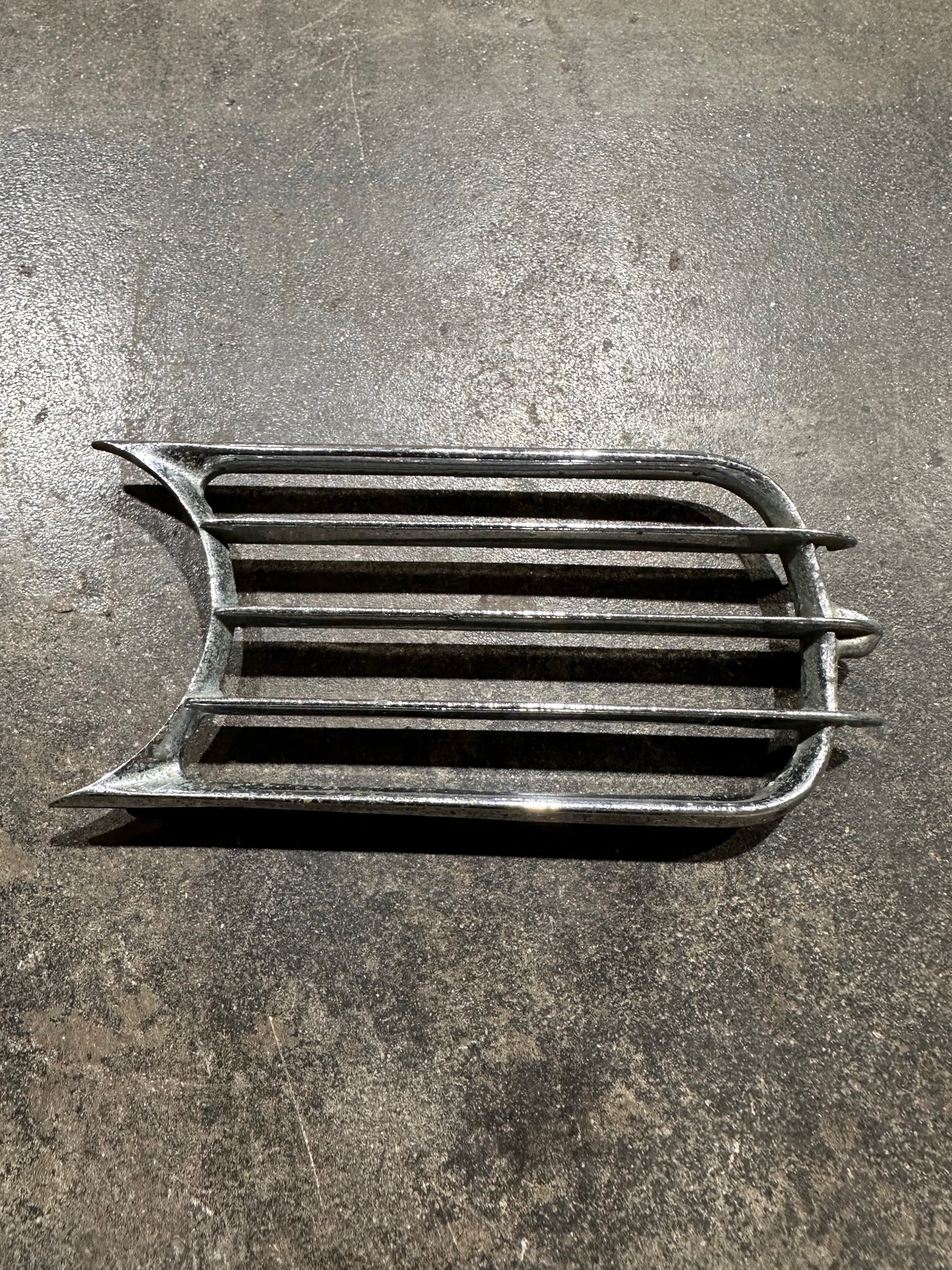 356 A / Pre A Horn Grille