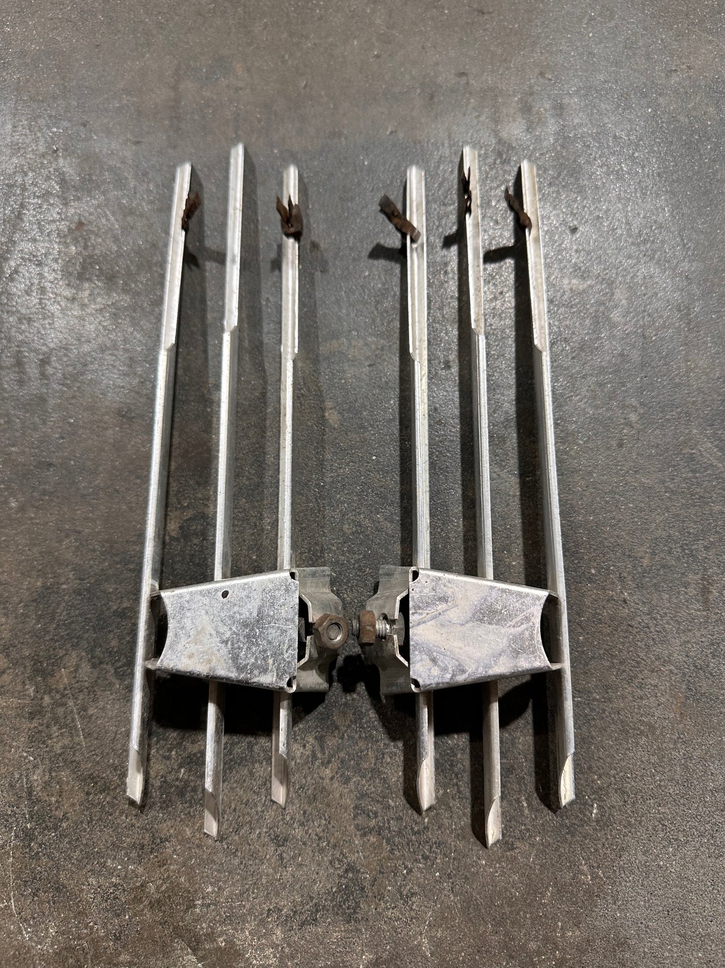 356 Lower Horn Grille (Pair)