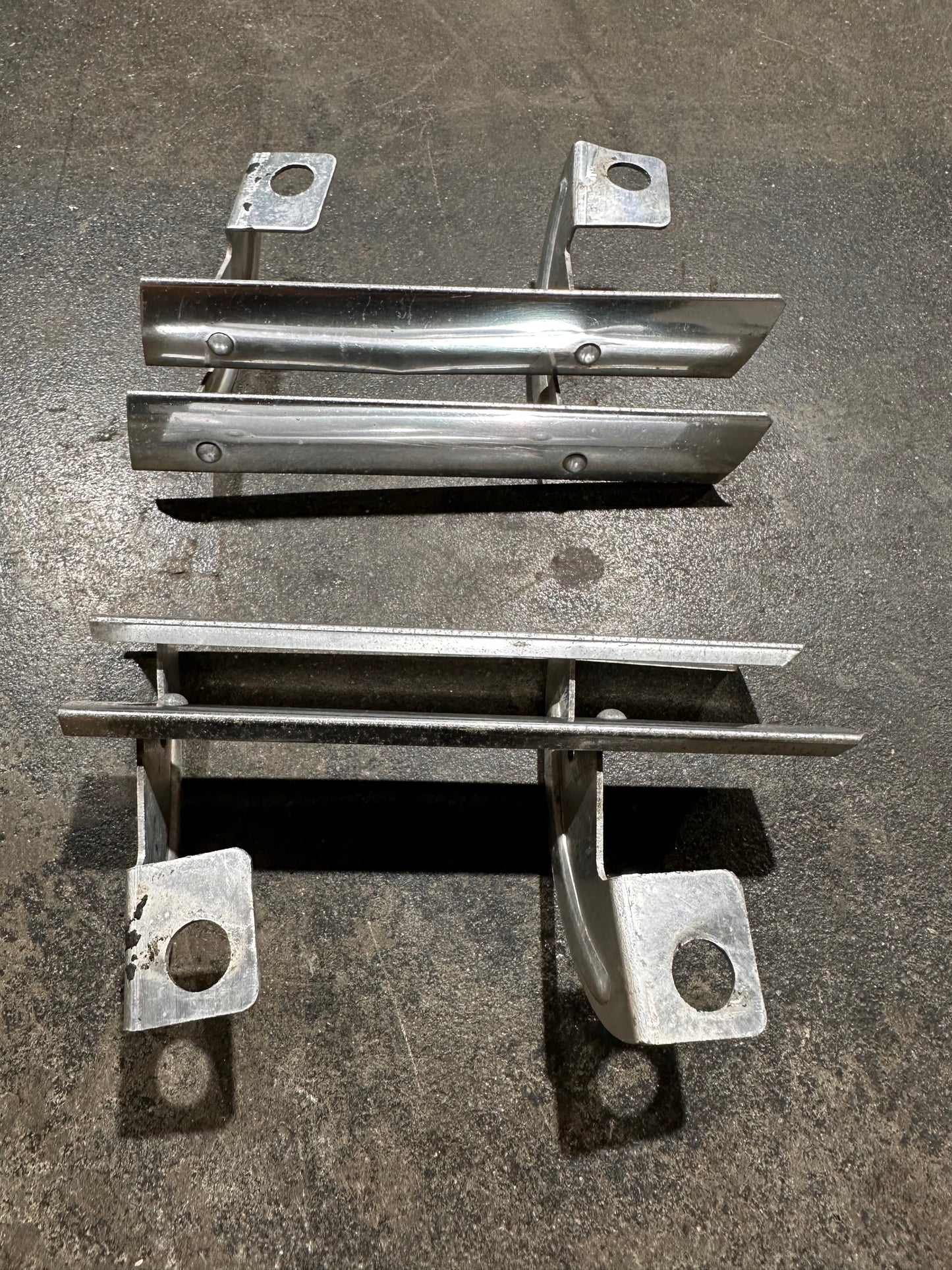356 Upper Horn Grilles (Pair)