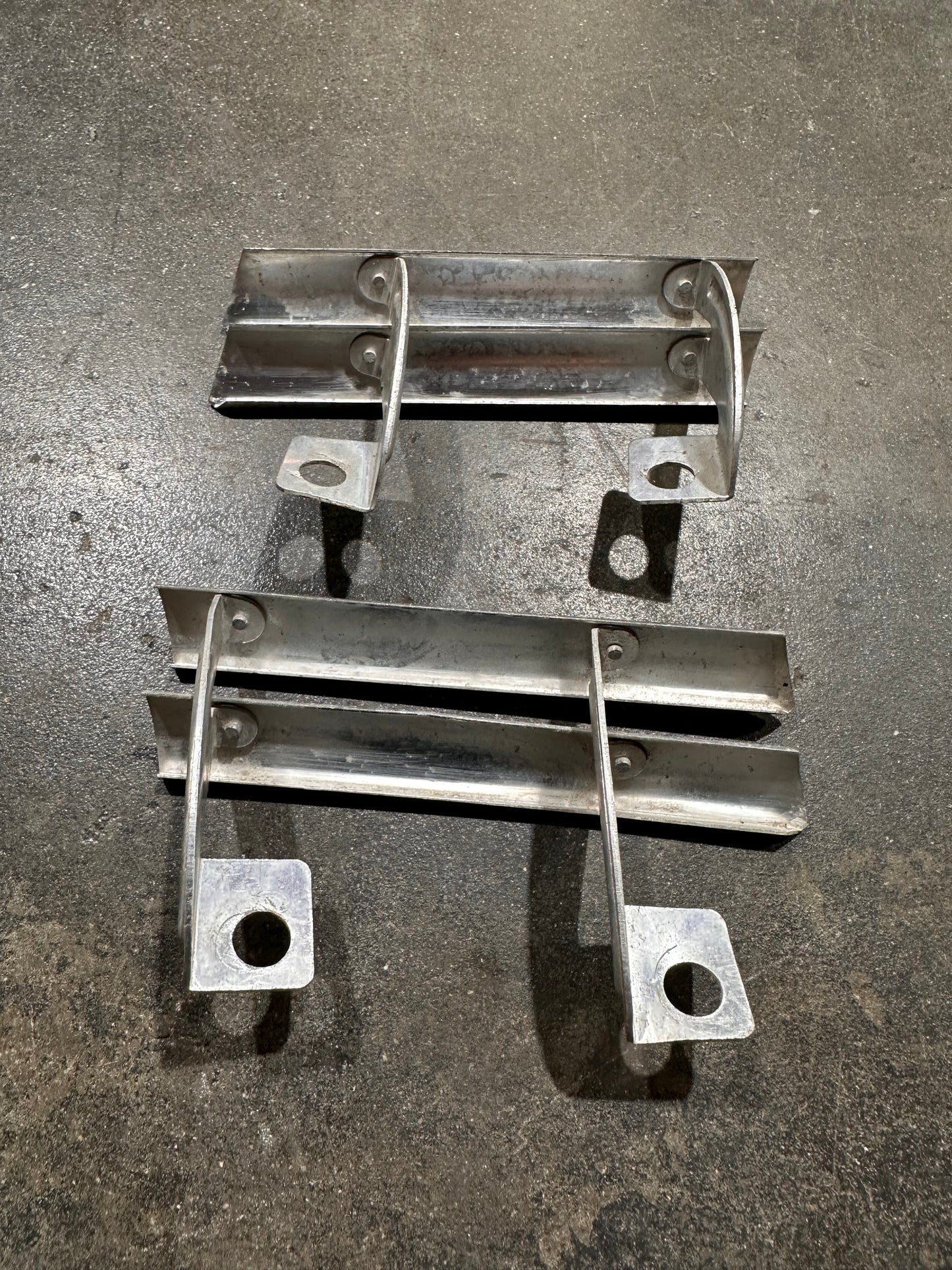 356 Upper Horn Grilles (Pair)