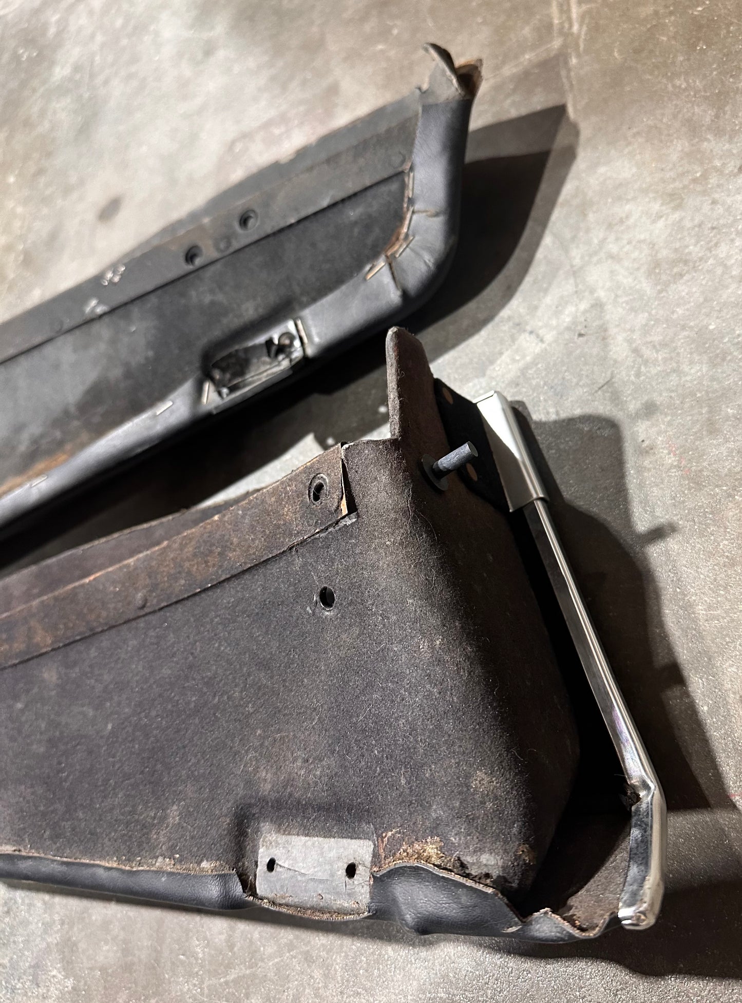 69-73 Door Pocket Set