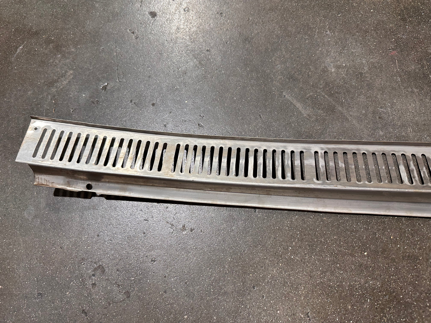 69-73 Rear Muffler Skirt