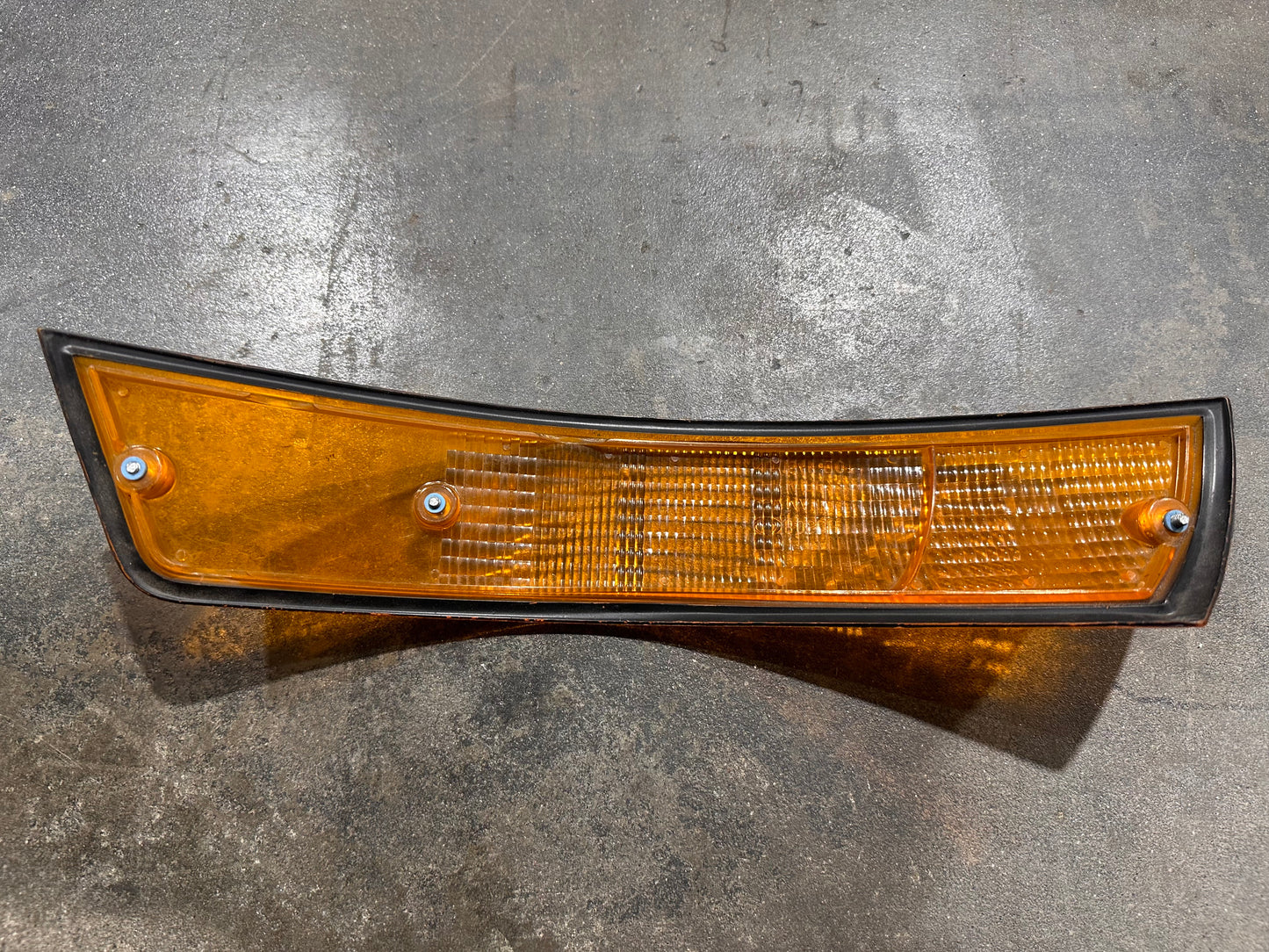 69-72 Turn Signal Lens (Black Trim)
