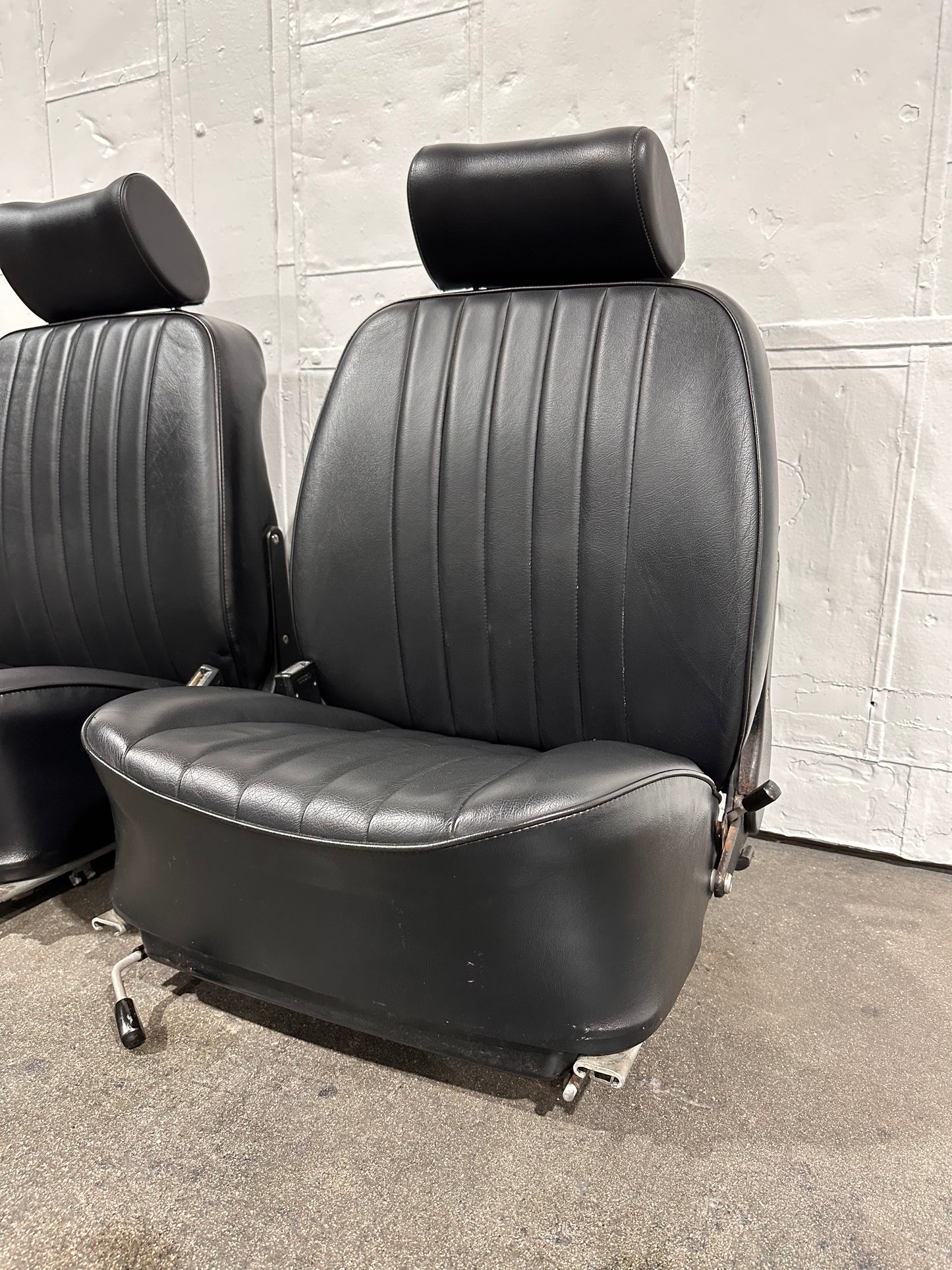 72-73 Recaro Seats w/headrests
