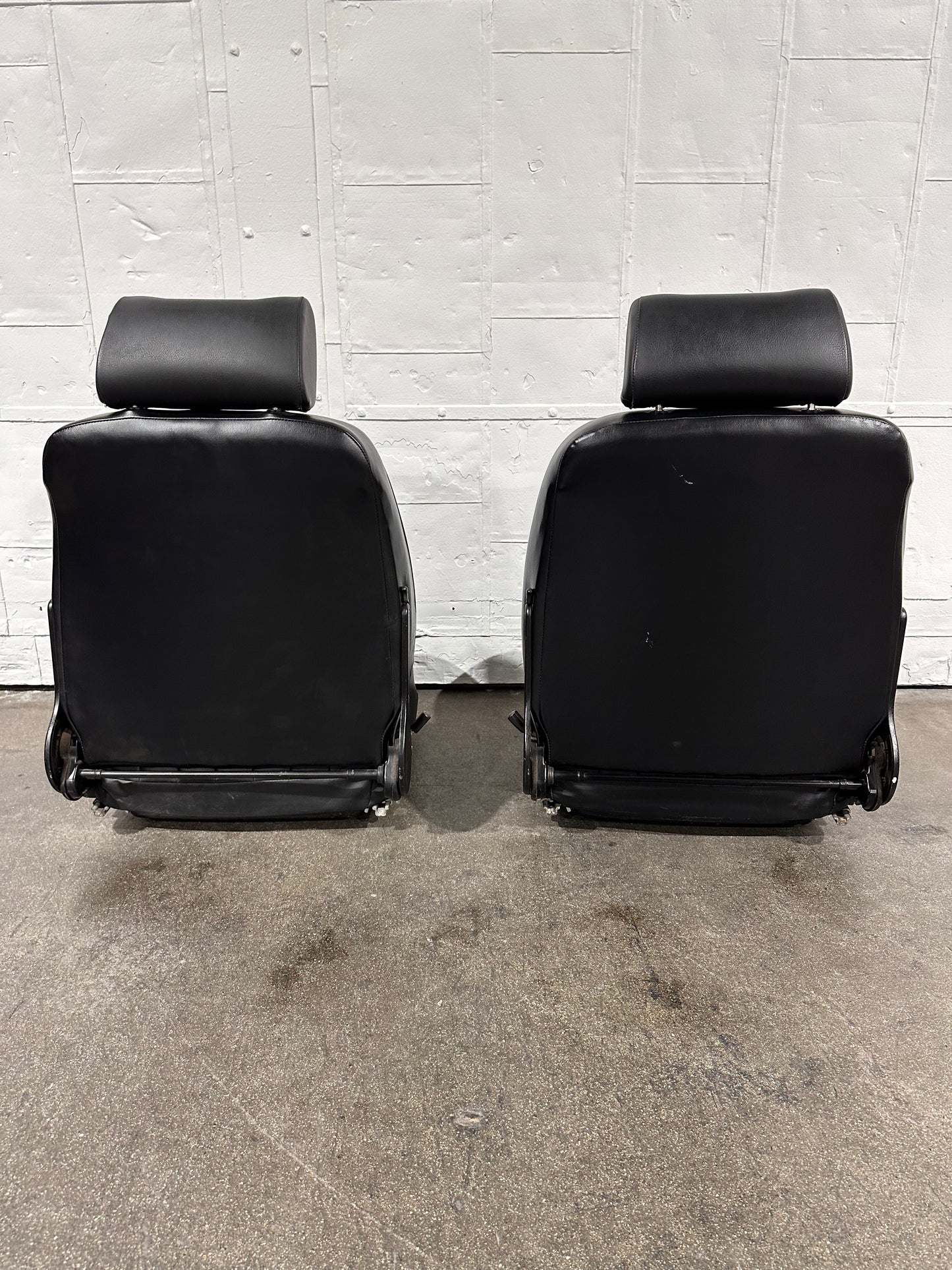 72-73 Recaro Seats w/headrests