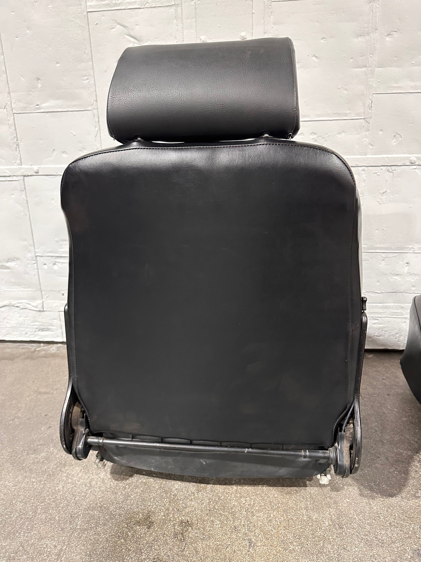 72-73 Recaro Seats w/headrests