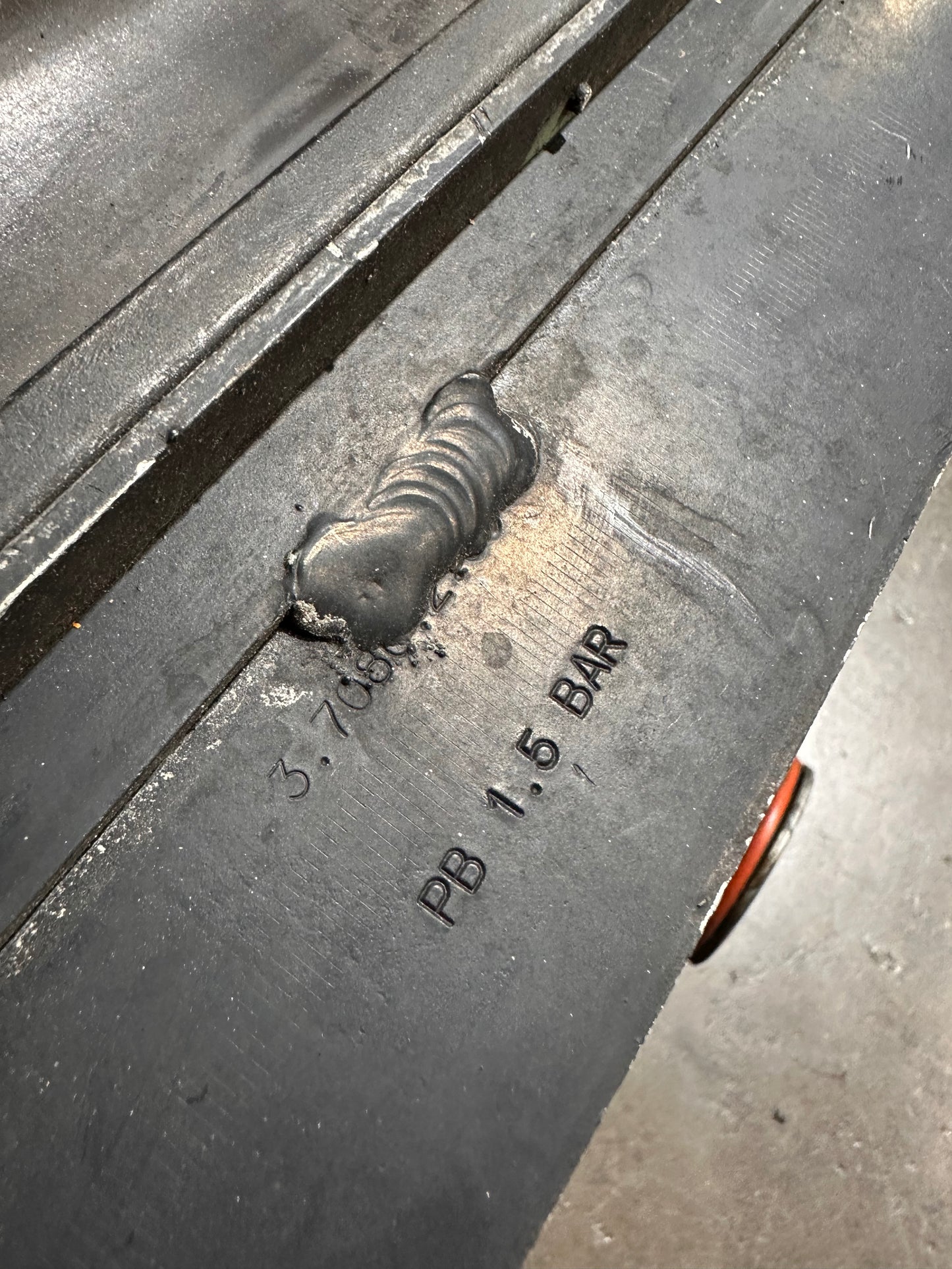 930 Turbo Intercooler w/ Air Tray