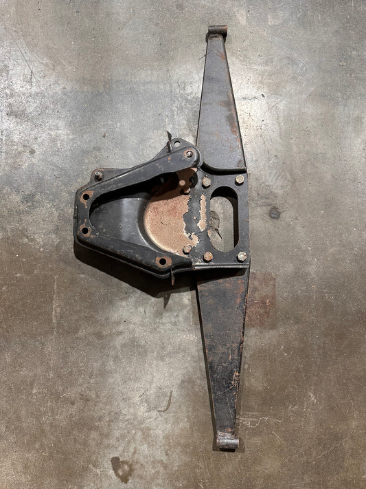 911 / 930 Engine Suspension Mounting Bracket