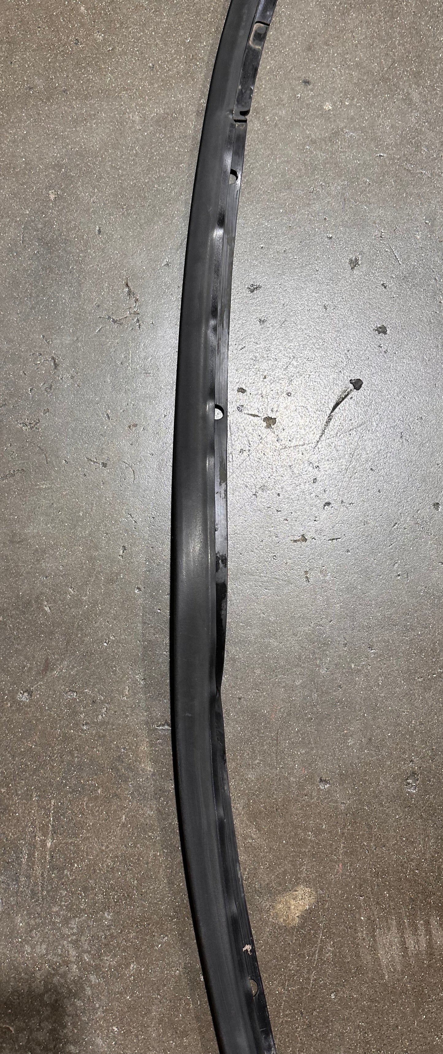 964 C2/C4/RS Front Bumper Smile Seal